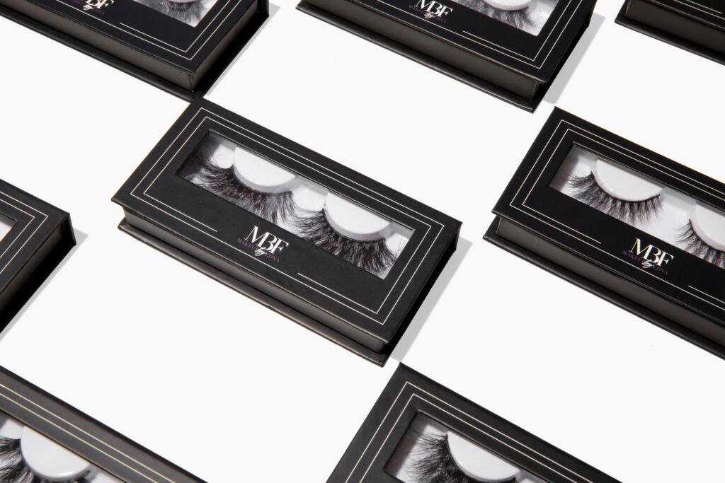 Natural false lashes made with safe, high-quality ingredients for a clean beauty look with full impact.