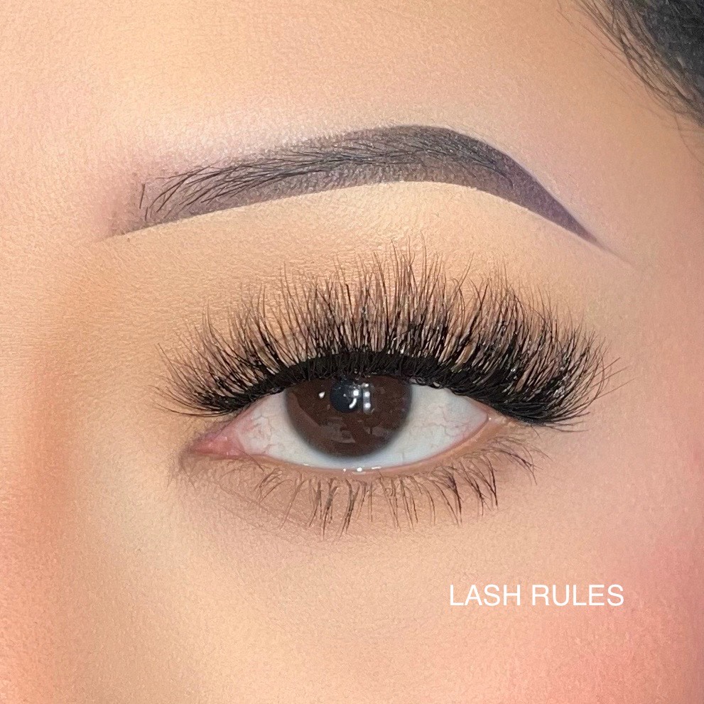 Best Lashes for Almond Eyes
